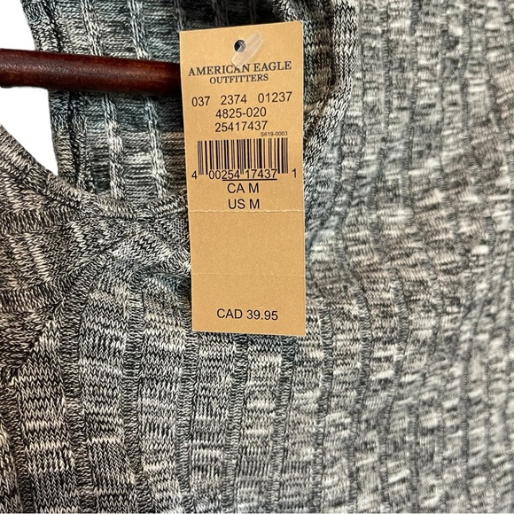 American Eagle Cold Shoulder Long Sleeve Top Size Medium - Picture 3 of 9